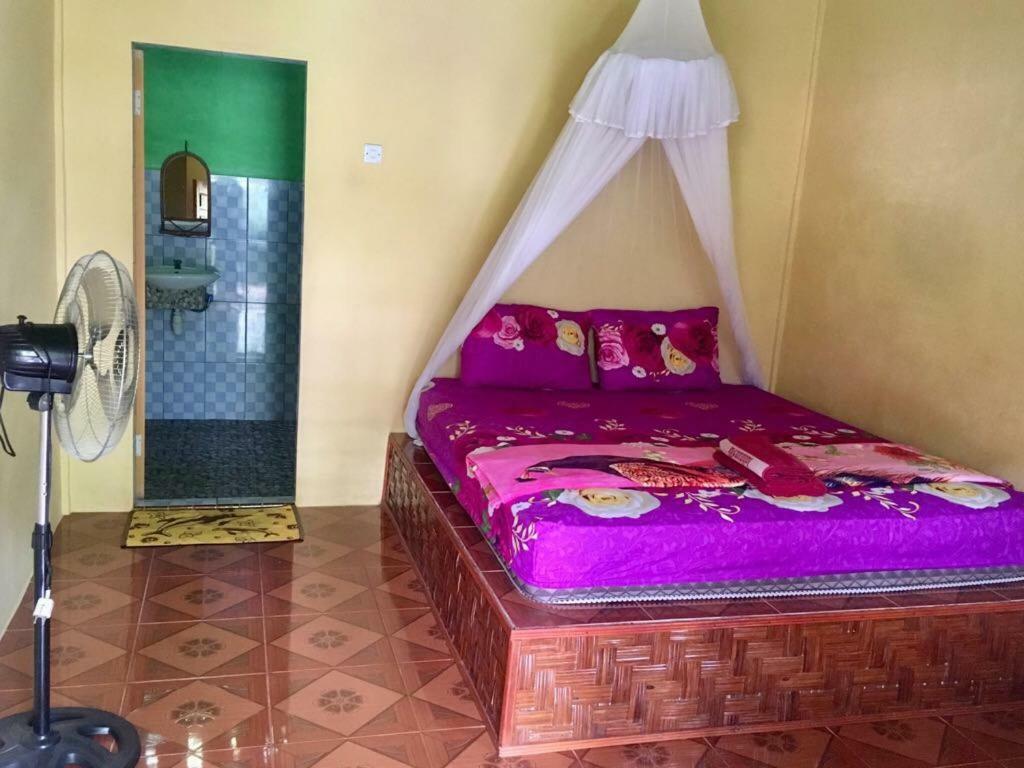 Sahnan Guest House Букит Лаванг Екстериор снимка