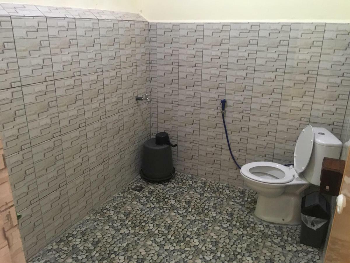 Sahnan Guest House Букит Лаванг Екстериор снимка